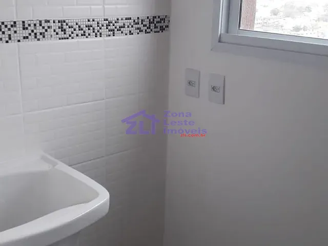 Apartamento 2 quartos e 1 banheiro, para alugar, no bairro Parque das Paineiras em São Paulo