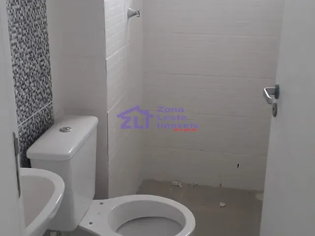 Apartamento 2 quartos e 1 banheiro, para alugar, no bairro Parque das Paineiras em São Paulo