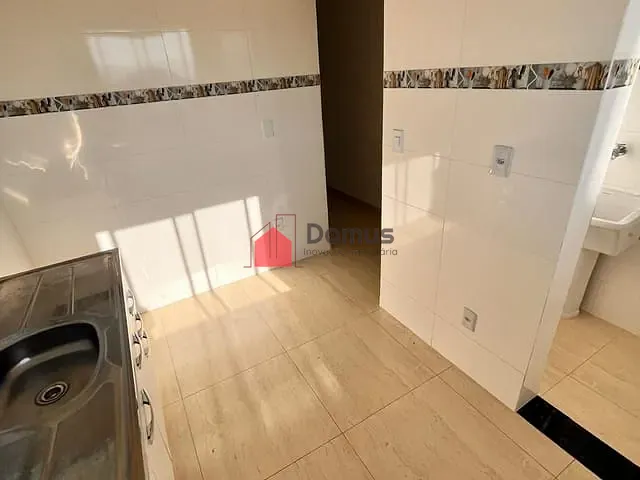 Apartamento 2 quartos e 1 banheiro, à venda, no bairro Parque São Domingos em Pindamonhangaba