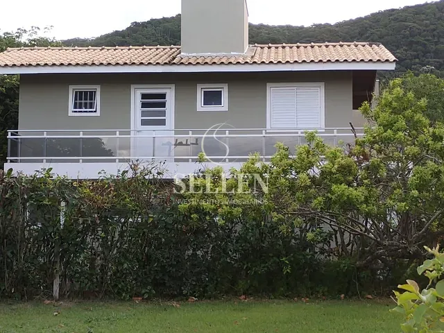 Apartamento 1 quarto e 1 banheiro, para alugar, no bairro Praia das Taquaras em Balneário Camboriú