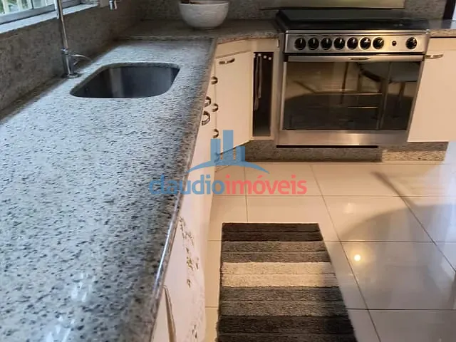 Apartamento 4 quartos e 4 banheiros, à venda, no bairro Ano Bom em Barra Mansa