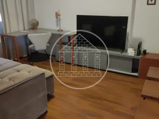 Apartamento com 137m² 2 quartos e 1 banheiro, para alugar, no bairro Jardim Paulista em São Paulo