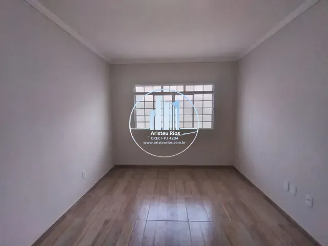 Apartamento 2 quartos e 1 banheiro, para alugar, no bairro Fátima II em Pouso Alegre