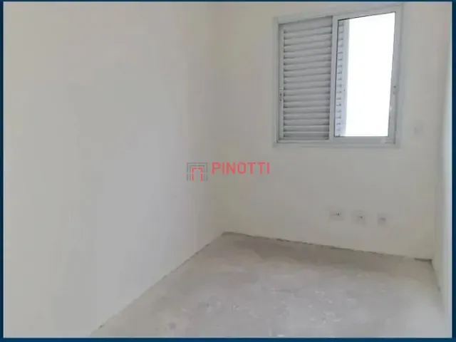 Apartamento 3 quartos e 2 banheiros, à venda, no bairro Vila Alzira em Santo André