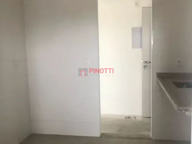Apartamento 3 quartos e 2 banheiros, à venda, no bairro Vila Alzira em Santo André