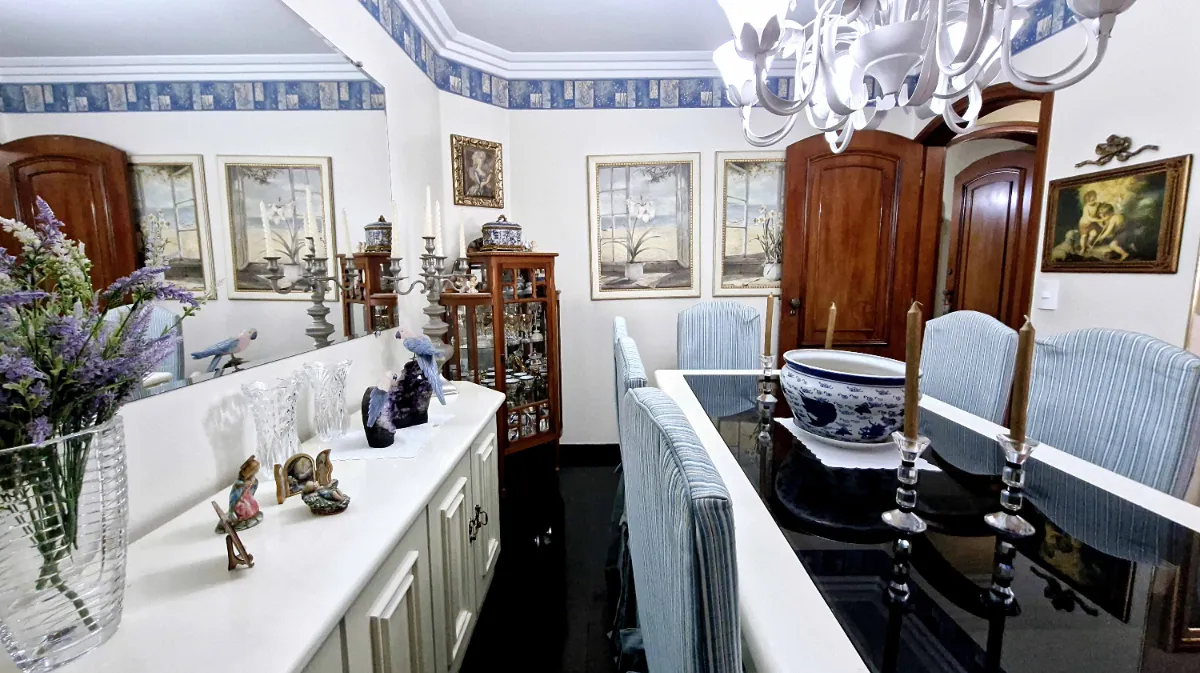 Apartamento para venda em Campo Belo com 4 quartos, sendo 3 suítes, 240m²