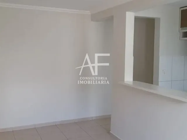 Apartamento 2 quartos e 1 banheiro, à venda ou para alugar, no bairro Jardim Uirá em São José dos Campos