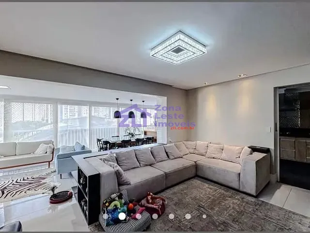 Apartamento com 137m² 3 quartos e 4 banheiros, para alugar, no bairro Vila Regente Feijó em São Paulo