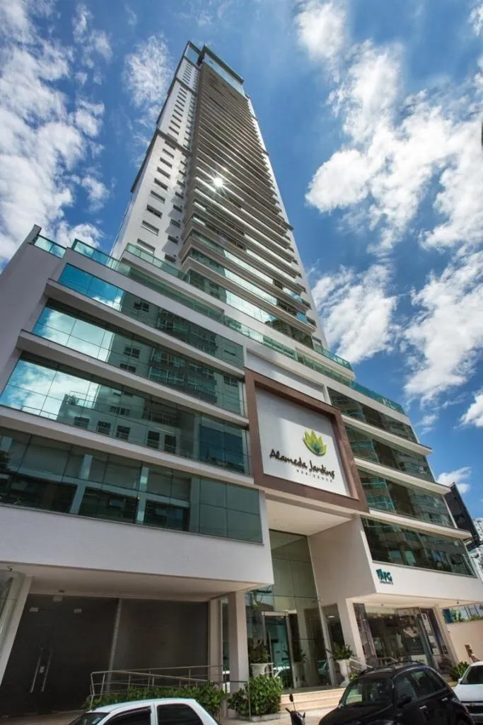 Apartamento para venda em Pioneiros com 4 quartos, sendo 4 suítes, 228m²