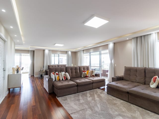 Apartamento com 247m² 4 quartos e 6 banheiros, à venda, no bairro Vila Sofia em São Paulo
