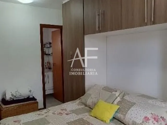 Apartamento com 60m² 2 quartos e 2 banheiros, à venda, no bairro Vila Iapi em Taubaté