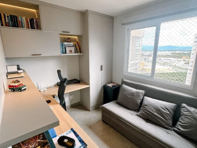 Apartamento com 62m² 2 quartos e 2 banheiros, para alugar, no bairro Glória em Macaé