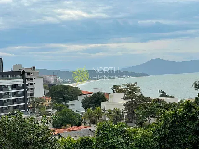 Apartamento com 321m² 3 quartos e 5 banheiros, para alugar, no bairro Jurerê em Florianópolis