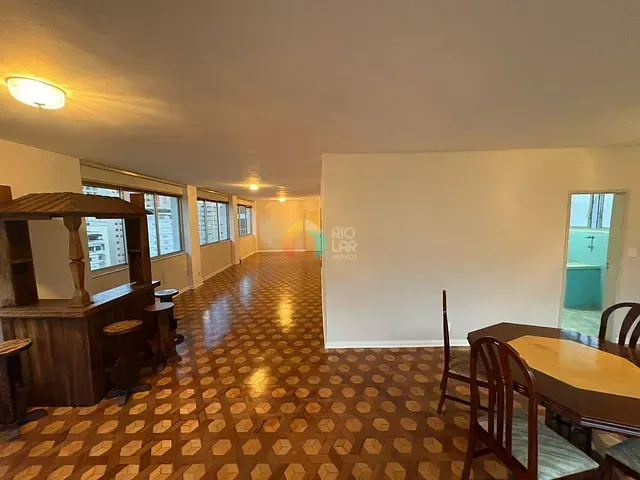 Apartamento com 300m² 4 quartos e 4 banheiros, à venda ou para alugar, no bairro Higienópolis  em São Paulo