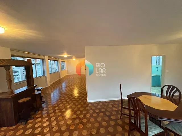 Apartamento com 300m² 4 quartos e 4 banheiros, para alugar, no bairro Higienópolis  em São Paulo