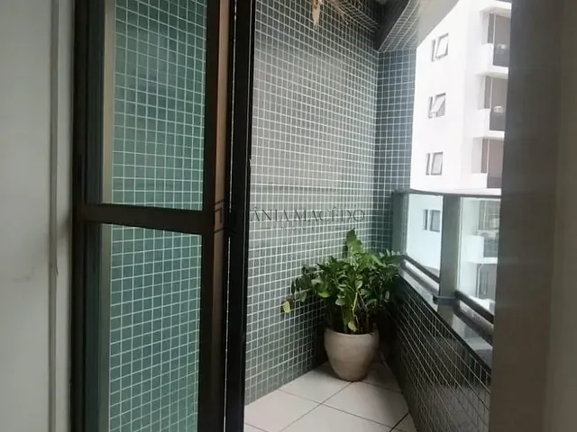 Flat 1 quarto e 2 banheiros, à venda, no bairro Pina em Recife