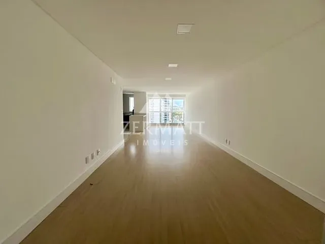 Apartamento com 197m² 3 quartos e 3 banheiros, à venda, no bairro Ponta Aguda em Blumenau