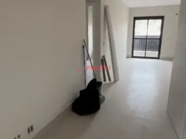 Apartamento 2 quartos e 1 banheiro, à venda, no bairro Jardim Hollywood em São Bernardo do Campo