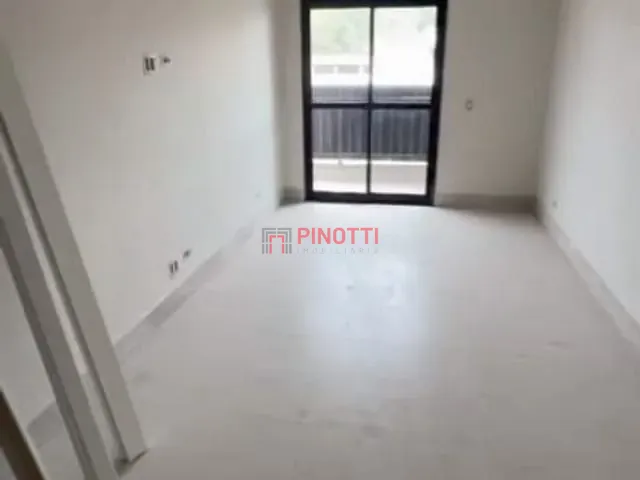 Apartamento 2 quartos e 1 banheiro, à venda, no bairro Jardim Hollywood em São Bernardo do Campo