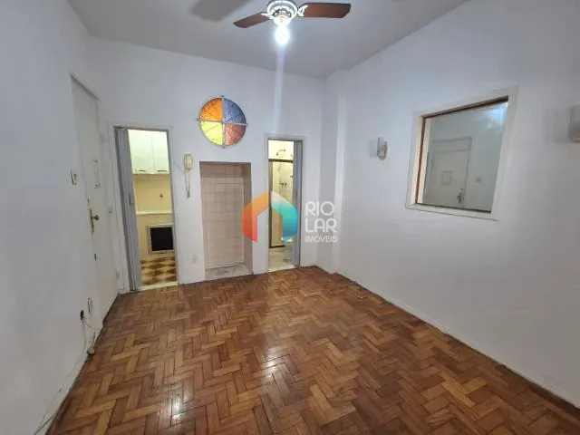 Apartamento com 28m² 1 quarto e 1 banheiro, à venda, no bairro Copacabana em Rio de Janeiro