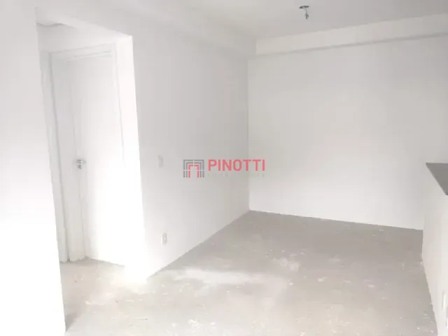 Apartamento 2 quartos e 1 banheiro, à venda, no bairro Jardim do Mar em São Bernardo do Campo
