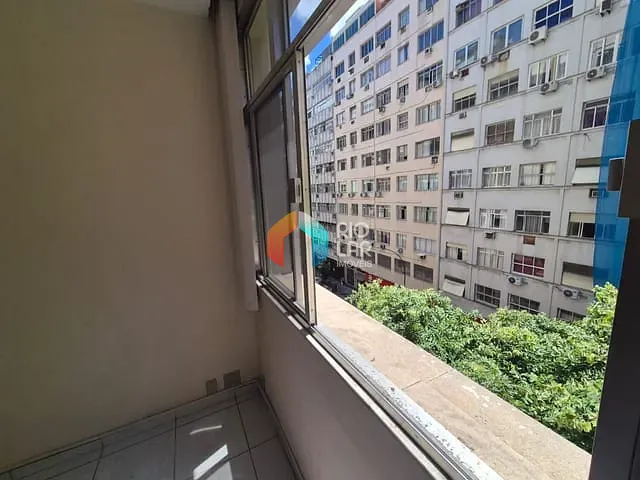 Apartamento com 37m² 1 quarto e 1 banheiro, à venda, no bairro Copacabana em Rio de Janeiro