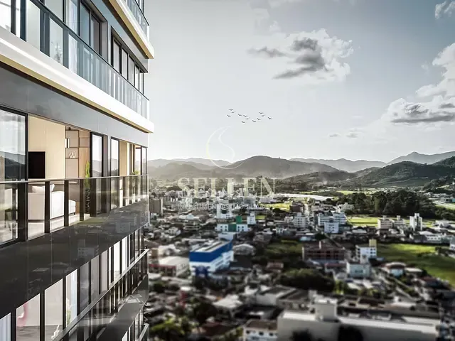 Apartamento com 147m² 3 quartos e 4 banheiros, à venda, no bairro Centro em Camboriú