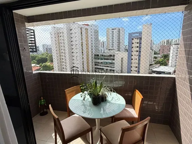 Apartamento 3 quartos e 3 banheiros, à venda, no bairro Graças em Recife