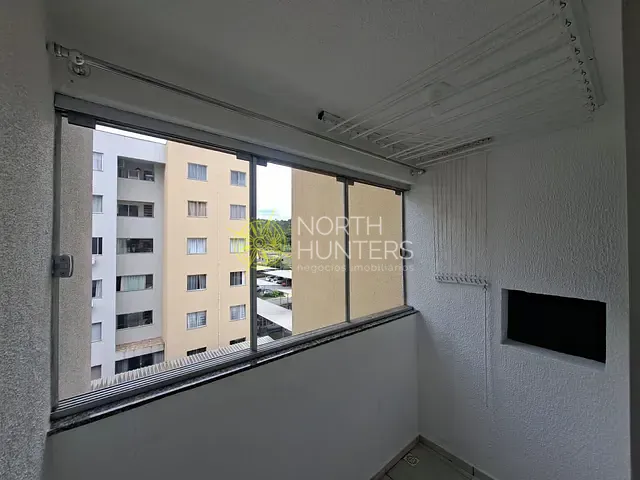 Apartamento com 63m² 2 quartos e 1 banheiro, à venda ou para alugar, no bairro Vila Nova em Joinville