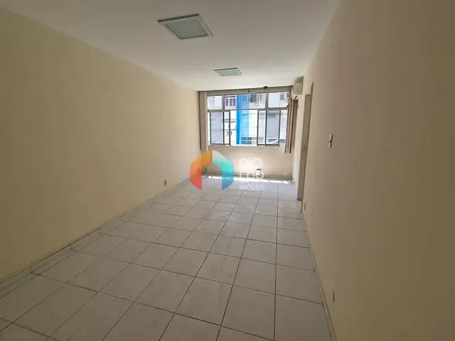 Apartamento com 37m² 1 quarto e 1 banheiro, à venda, no bairro Copacabana em Rio de Janeiro
