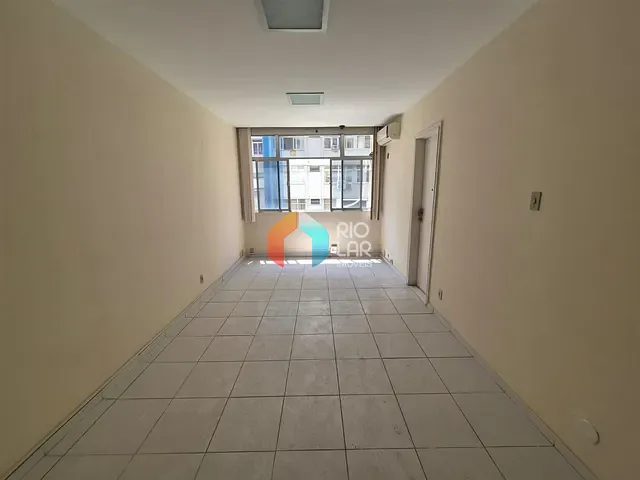 Apartamento com 37m² 1 quarto e 1 banheiro, à venda, no bairro Copacabana em Rio de Janeiro