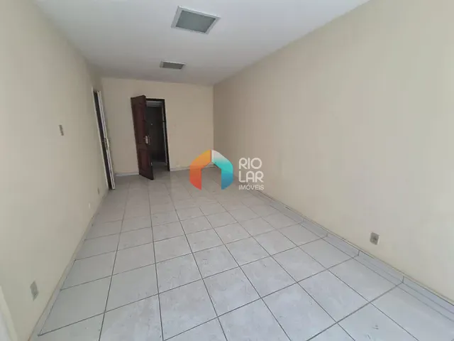 Apartamento com 37m² 1 quarto e 1 banheiro, à venda, no bairro Copacabana em Rio de Janeiro