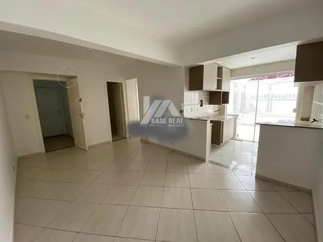 Apartamento 2 quartos e 1 banheiro, à venda, no bairro Trianon em Guarapuava