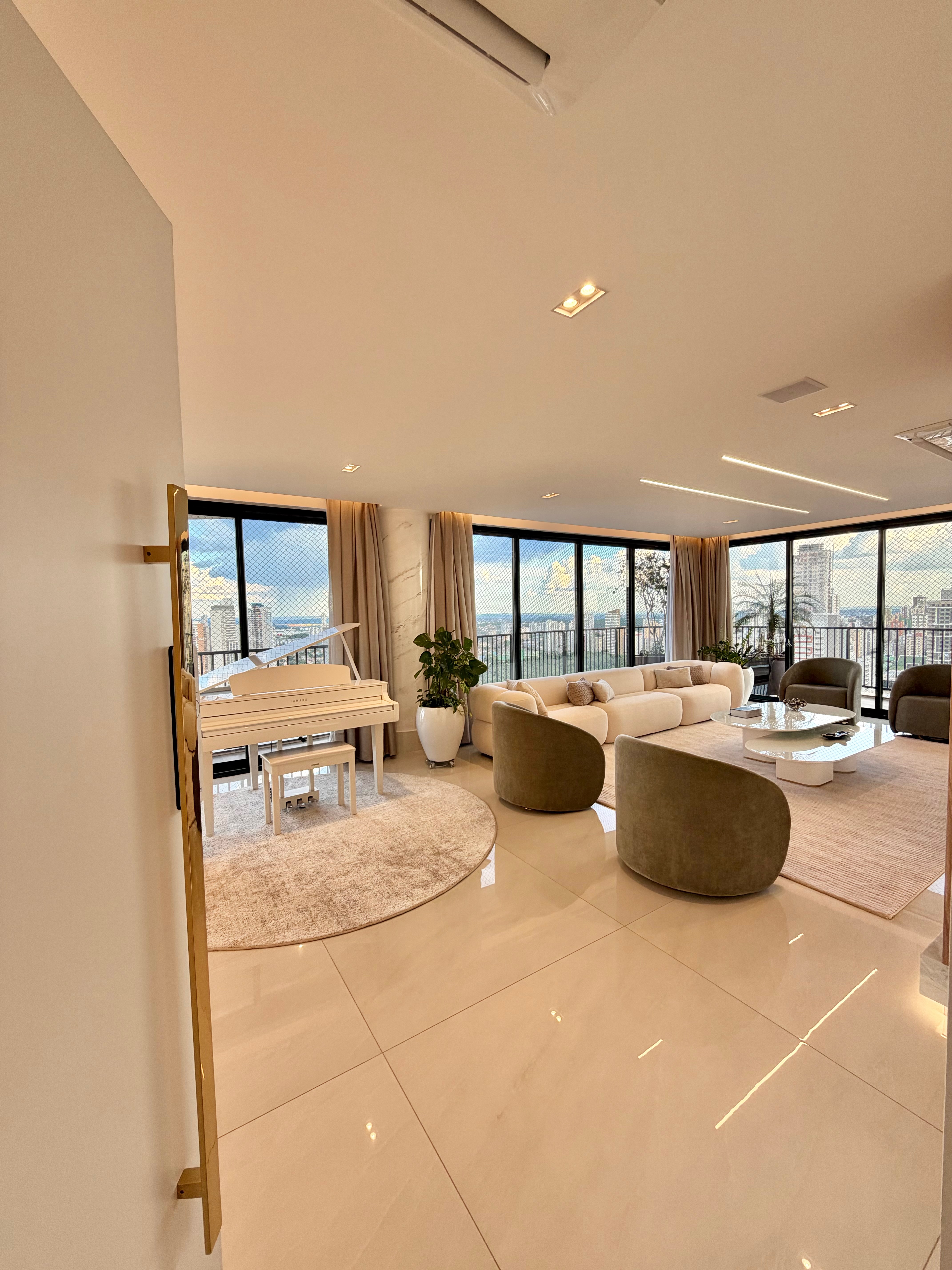 Apartamento mobiliado à venda no Opus Acqua, com 287 m2, 4 suítes, 4 vagas, no Setor Marista, Goiânia, GO