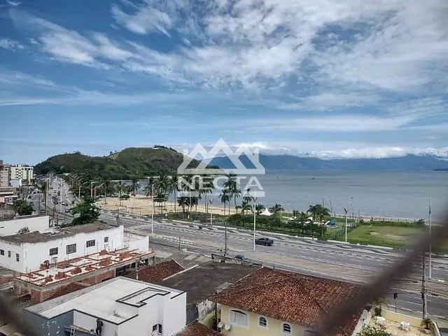 Apartamento com 159m² 4 quartos e 2 banheiros, à venda, no bairro Sumaré em Caraguatatuba