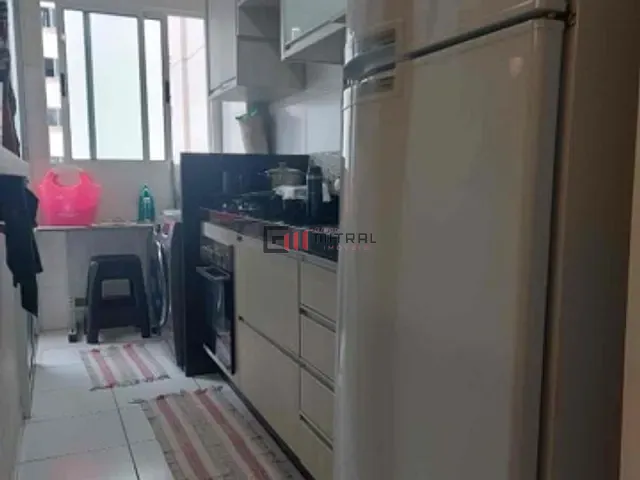 Apartamento 2 quartos e 1 banheiro, à venda, no bairro Aurora em Londrina