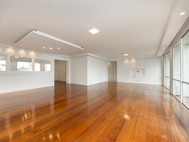 Foto do Apartamento - Apartamento para venda em Real Parque com 4 quartos, sendo 1 suíte , 273m² | Correteria Imóveis