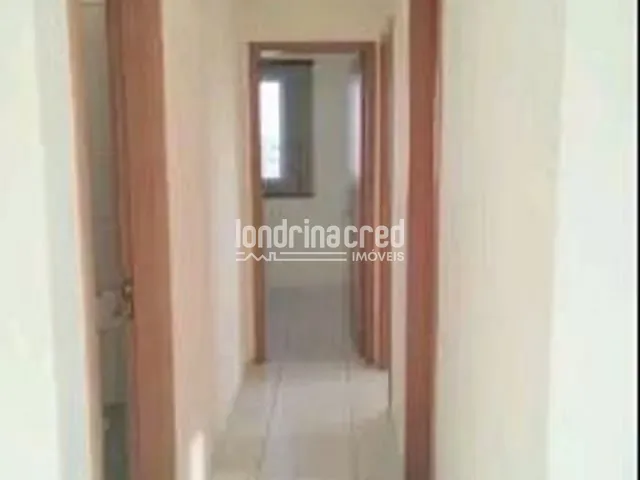 Apartamento 3 quartos e 1 banheiro, à venda, no bairro Champagnat em Londrina