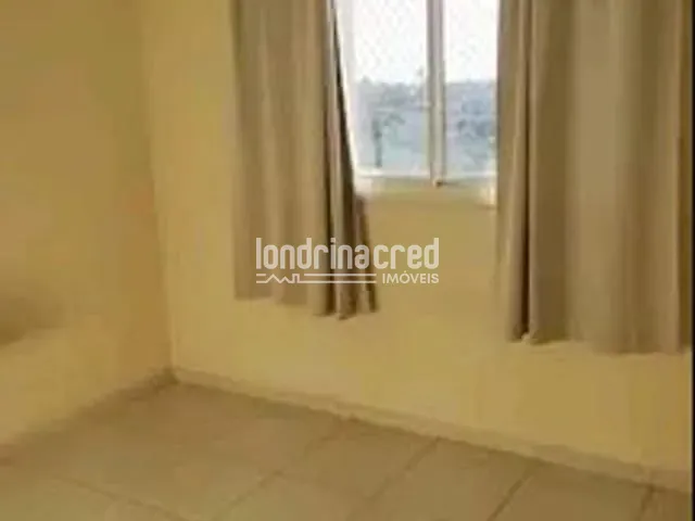 Apartamento 3 quartos e 1 banheiro, à venda, no bairro Champagnat em Londrina