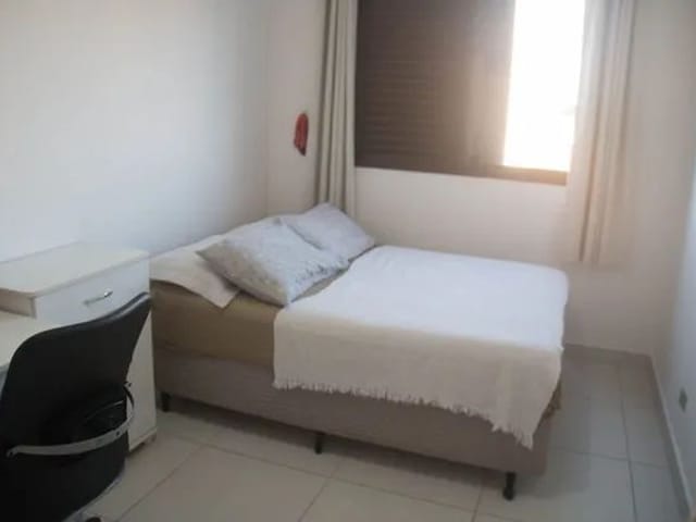 Apartamento 1 quarto e 1 banheiro, à venda, no bairro Jardim Eulália em Taubaté