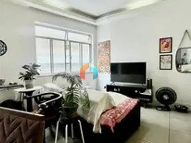 Apartamento com 66m² 2 quartos e 1 banheiro, à venda, no bairro Copacabana em Rio de Janeiro