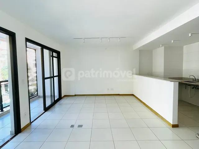 Apartamento com 98m² 2 quartos e 2 banheiros, à venda ou para alugar, no bairro Itaipava em Petrópolis