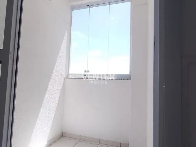 Apartamento 2 quartos e 1 banheiro, à venda, no bairro Jardim Ana Rosa em Taubaté