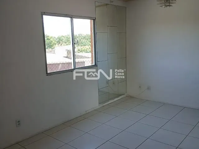 Apartamento 3 quartos e 1 banheiro, à venda ou para alugar, no bairro Recreio Ipitanga em Lauro de Freitas