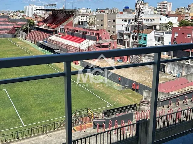 Apartamento 2 quartos e 2 banheiros, à venda, no bairro CENTRO em Pelotas