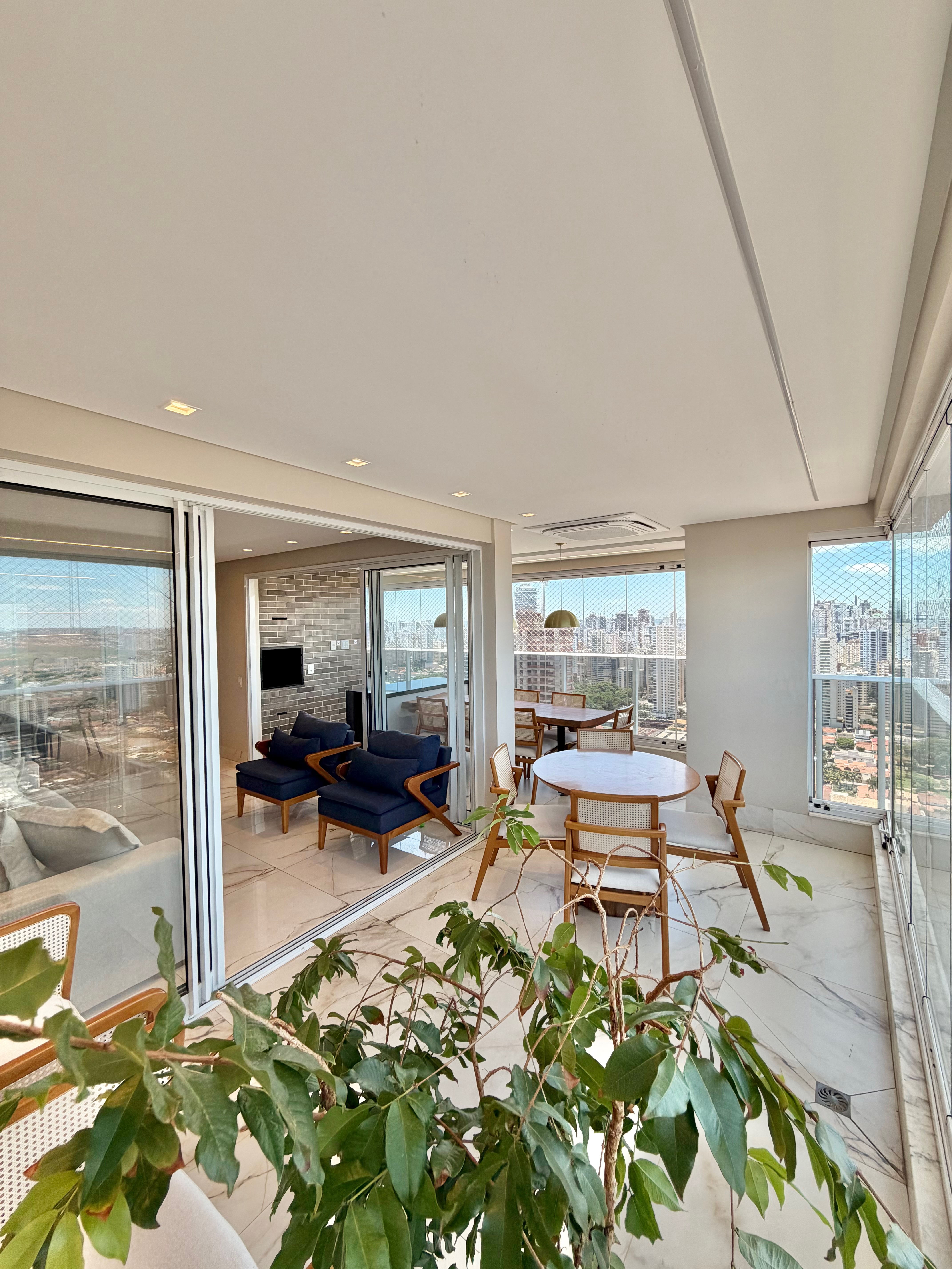 Apartamento padrão à Venda,3 suítes, MOBILIADO, Jardim América, Goiânia, GO