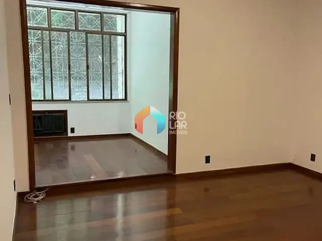 Apartamento com 130m² 3 quartos e 2 banheiros, à venda, no bairro Laranjeiras em Rio de Janeiro