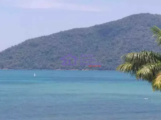 Apartamento 1 quarto e 2 banheiros, à venda, no bairro Centro em Ubatuba
