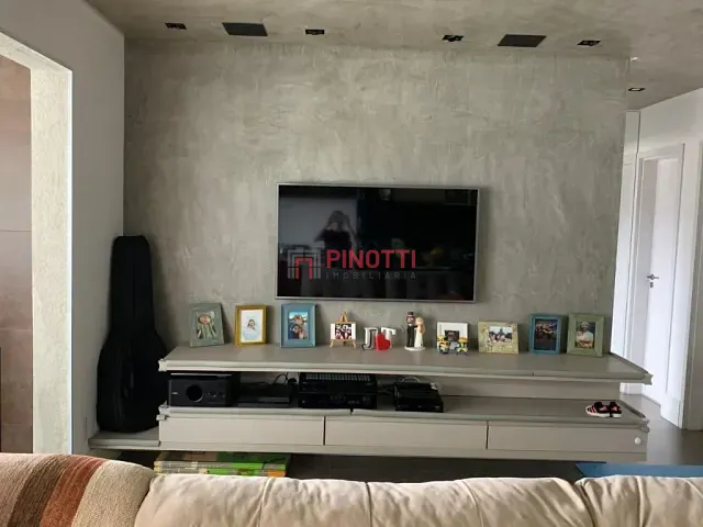 Apartamento 2 quartos e 2 banheiros, à venda, no bairro Independência em São Bernardo do Campo