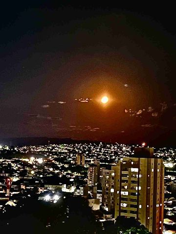 Apartamento 1 quarto e 2 banheiros, à venda, no bairro Centro em Taubaté
